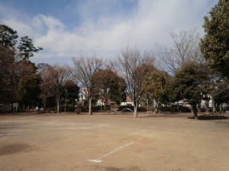 西仲町公園まで約130m 西仲町公園まで約130m