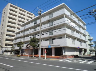代官町のオーナーチェンジマンションはタイル貼りの綺麗な建物 代官町のマンションはタイル貼りの綺麗な建物