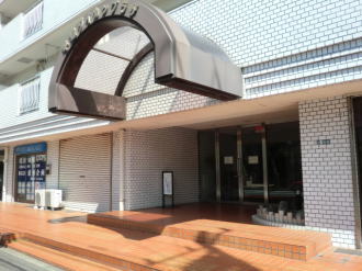 平塚ダイカンプラザエントランスの様子 平塚ダイカンプラザエントランスの様子