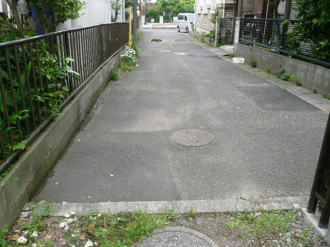 接道4m道路の様子 接道4m道路の様子